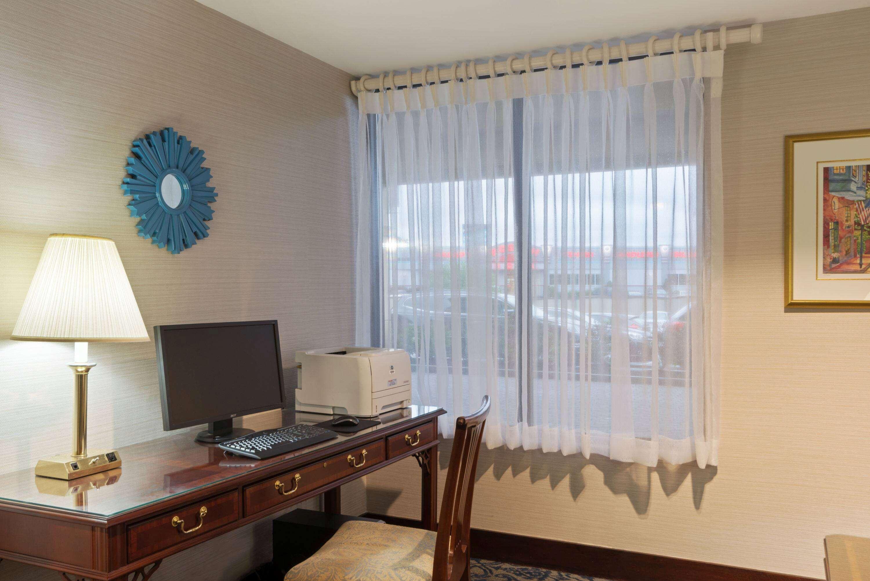 Hotel Ramada By Wyndham Boston Zewnętrze zdjęcie